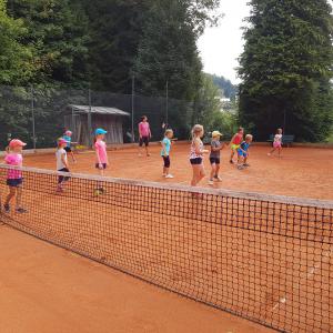 Sommer, Sonne, Tennissand 2022